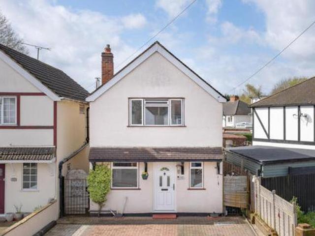 House for sale in Addlestone, Runnymede