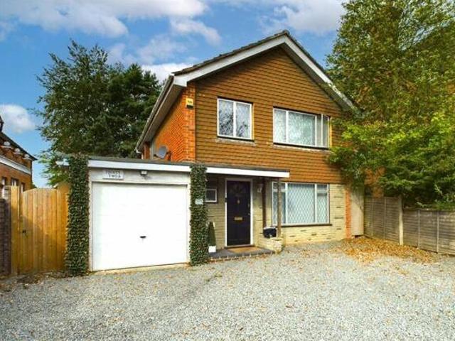 House for sale in Cargate, Rushmoor