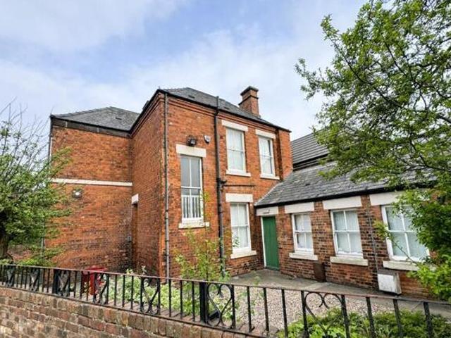 House for sale in Kedleston, East Midlands