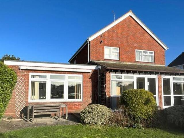 House for sale in Middlecroft, Hampshire