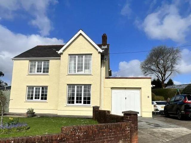 House for sale in Ammanford, Wales
