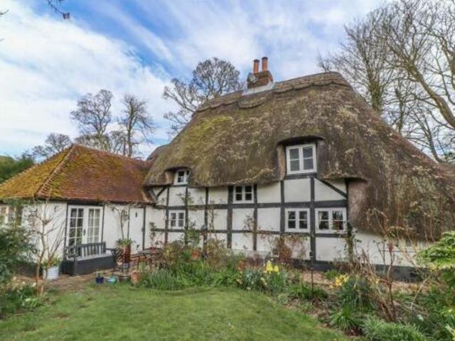 House for sale in Barton Stacey, Hampshire