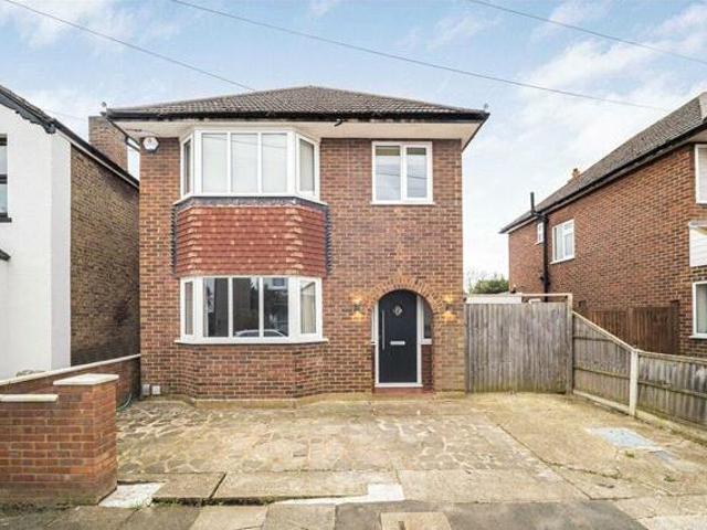 House for sale in London Borough of Hounslow, Feltham