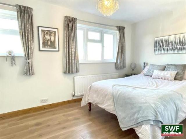 Farm for sale in Bushey