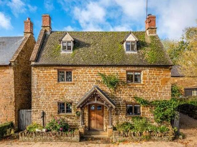 House for sale in Evershot, Oxfordshire