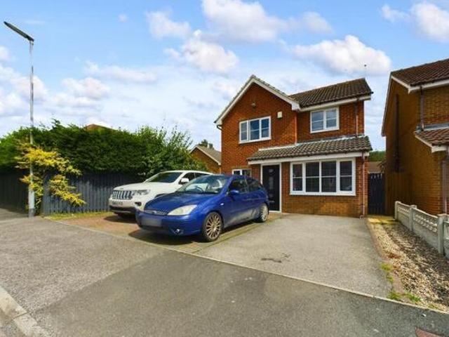 House for sale in Wombwell, South Yorkshire