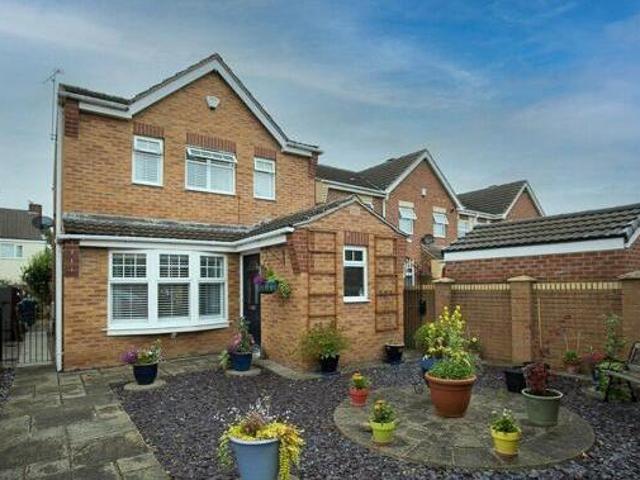 House for sale in Wombwell, South Yorkshire