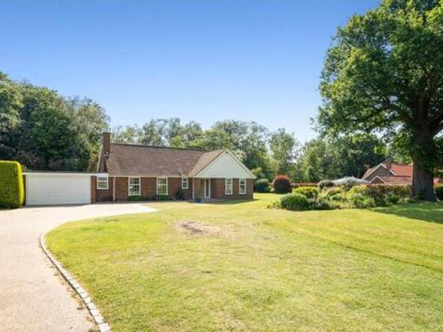 House for sale in Beaconsfield, Penn Bottom