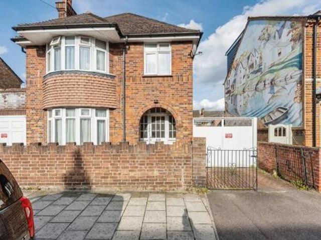 House for sale in Bedford