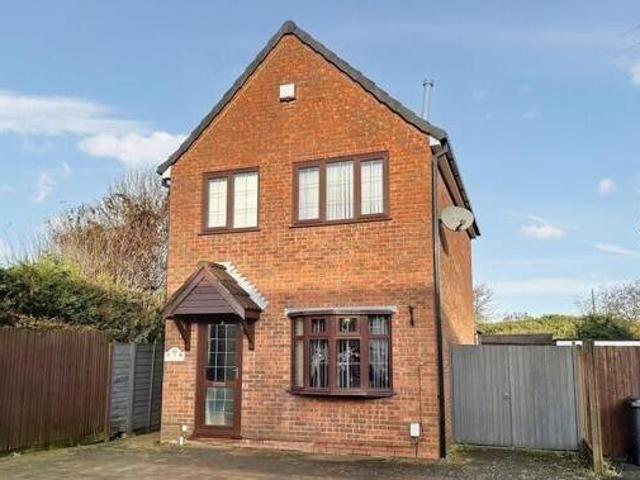 House for sale in Nuneaton, Nuneaton and Bedworth