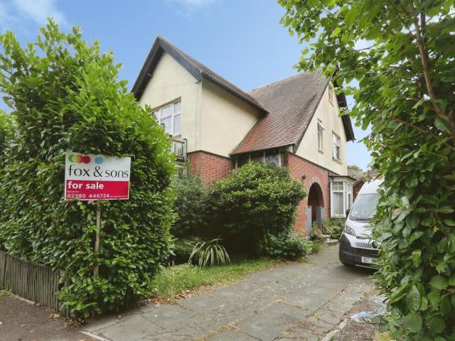 Farm for sale in Bitterne, Southampton