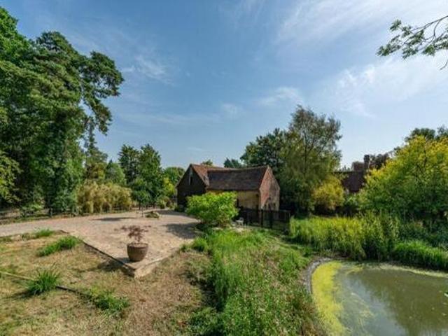 House for sale in Pouchen End, Hertfordshire