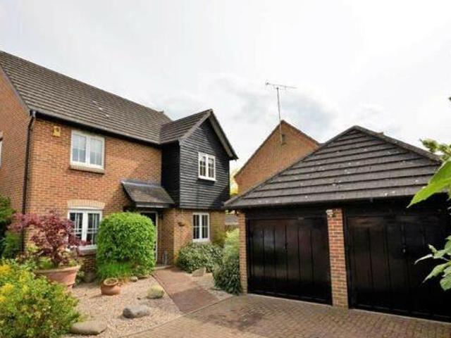 House for sale in Queens Park, Basildon