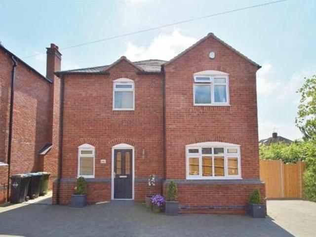 House for sale in Overslade, New Bilton