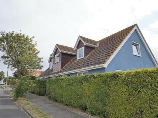 House for sale in Acol, Kent