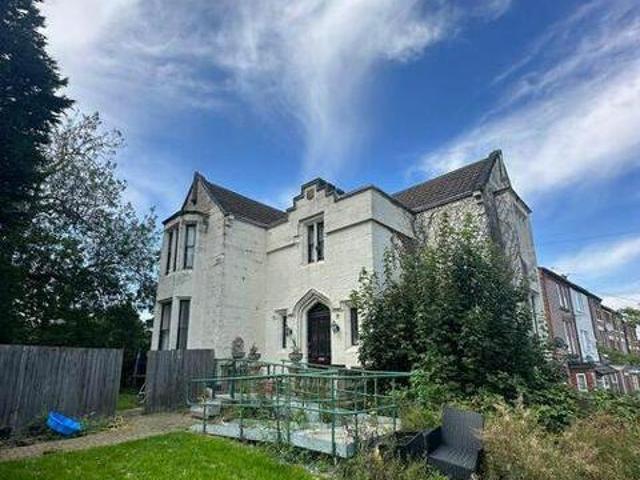 House for sale in Birkenhead, Wirral