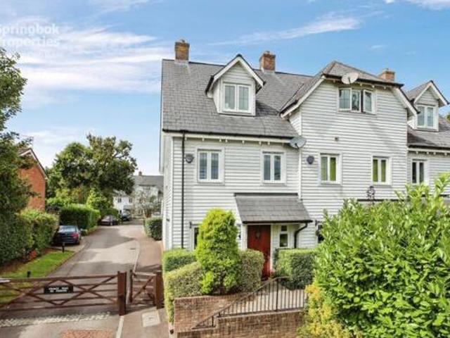 House for sale in Brompton, Chatham