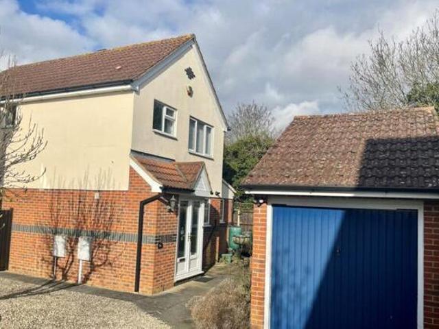 House for sale in Northampton, Northamptonshire