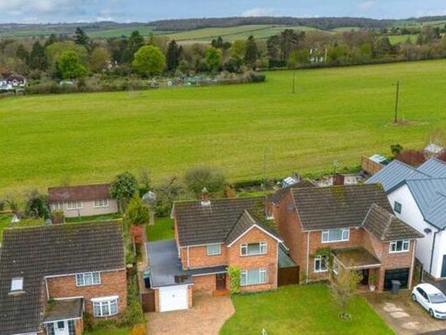 House for sale in Wooburn, Bourne End