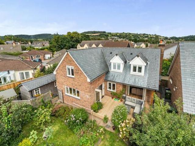 House for sale in Lyons, Greater London