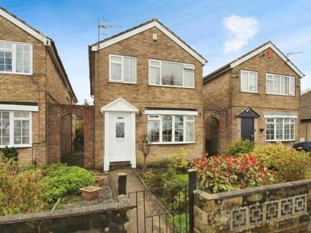 House for sale in Greengates, West Yorkshire
