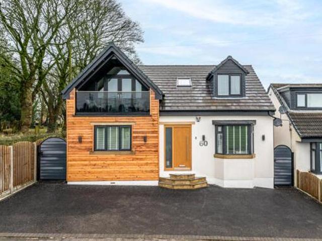 House for sale in Lower Wyke, West Yorkshire
