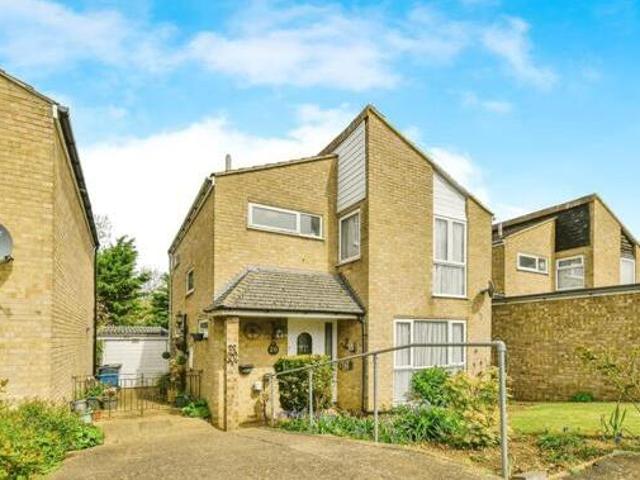 House for sale in Broadwater, Shephall
