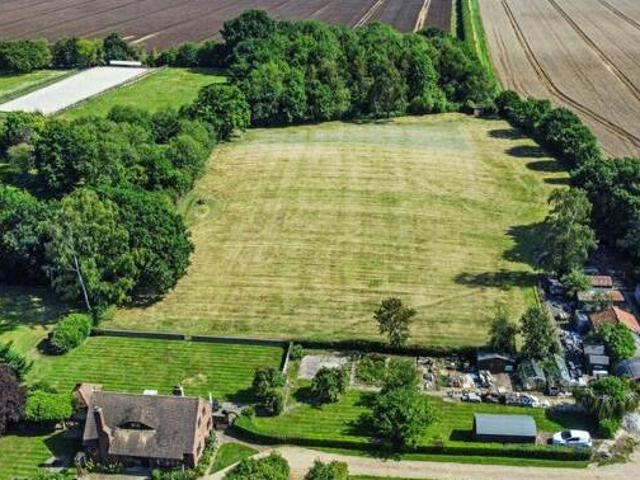 House for sale in Navestock Side, Essex