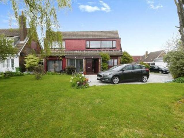 House for sale in Navestock Side, Essex