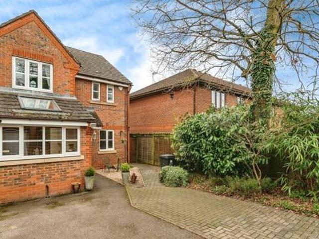House for sale in North Watford, Hertfordshire