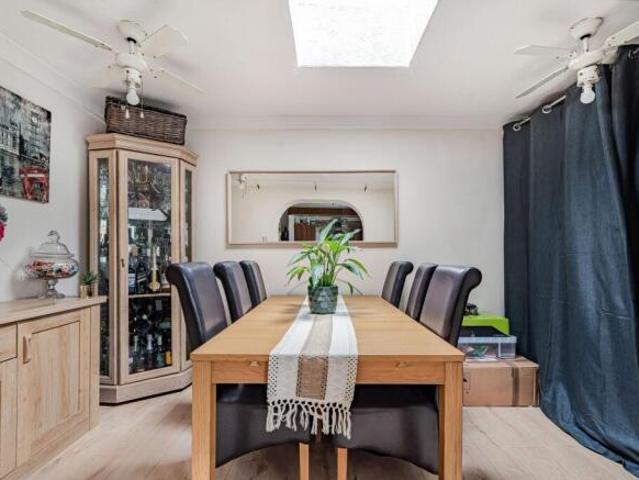 Farm for sale in Swindon