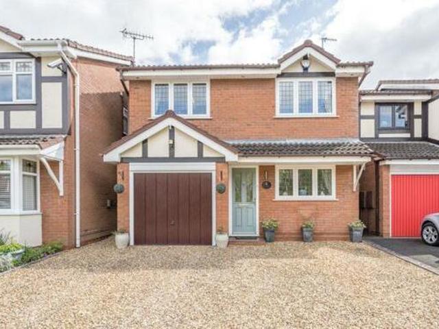 House for sale in Brierley Hill, West Midlands