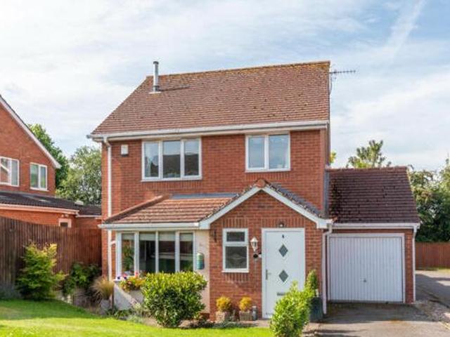 House for sale in Brierley Hill, West Midlands