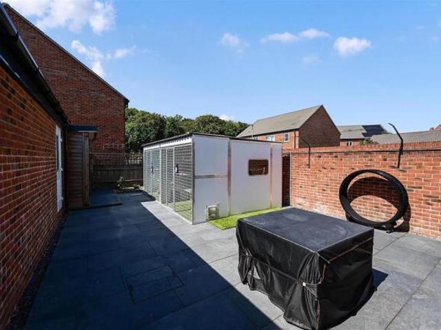 Farm for sale in Hounsome Fields, Priest Down