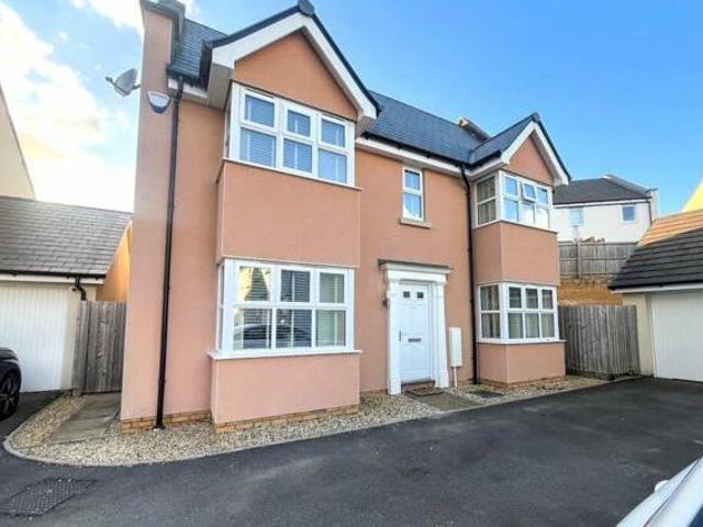 House for sale in Feckenham, City Of Bristol