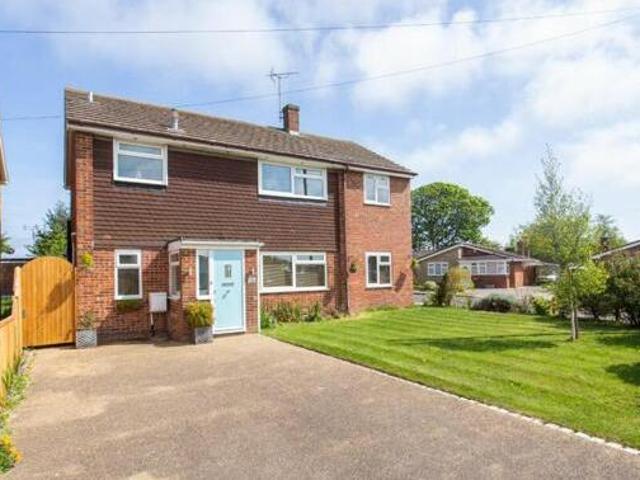 House for sale in Upton, Acol