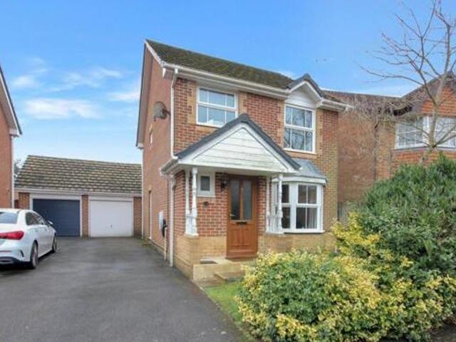 House for sale in Broadstone