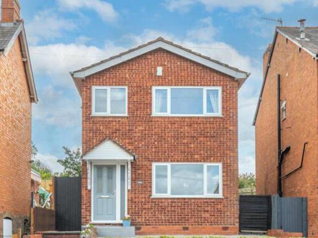 House for sale in Bromsgrove, Worcestershire
