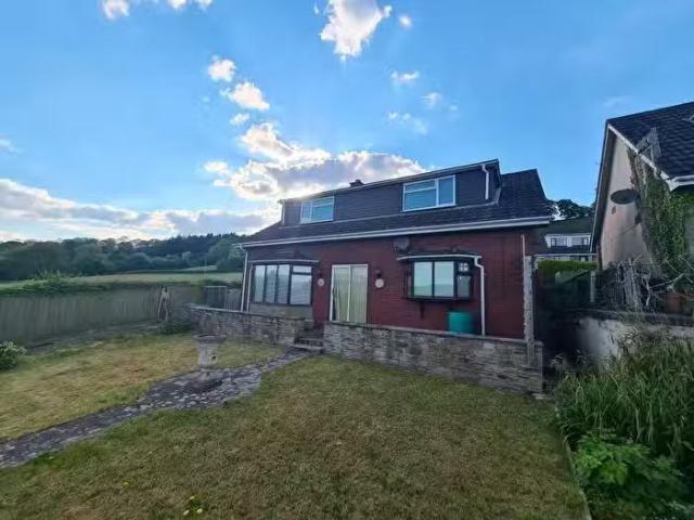 House for sale in Upcott