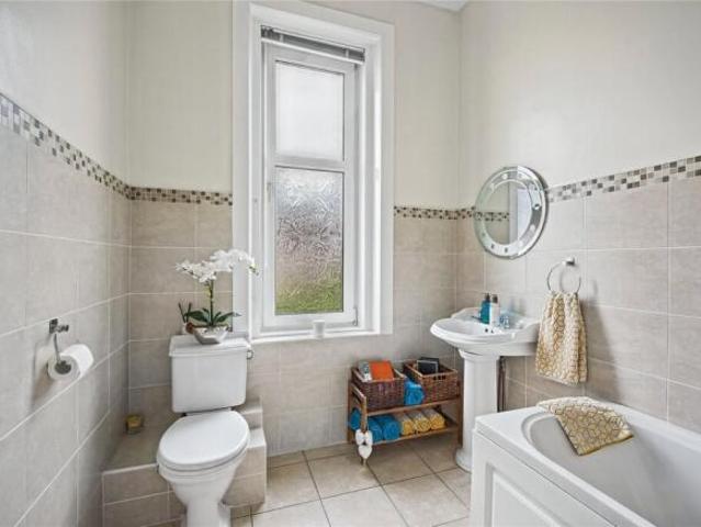 Farm for sale in Carmyle, Scotland