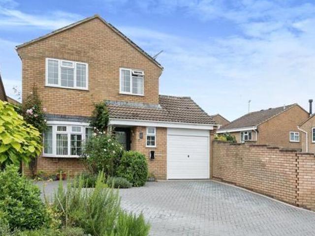 House for sale in Page Hill, Buckingham