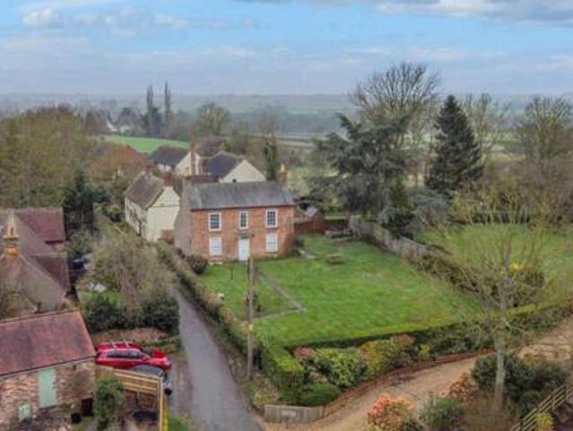 House for sale in Buckingham, Buckinghamshire