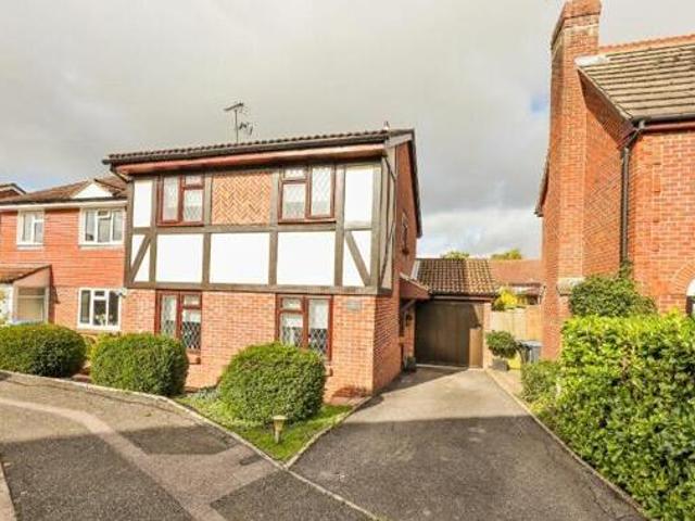 House for sale in Perryfields, West Sussex
