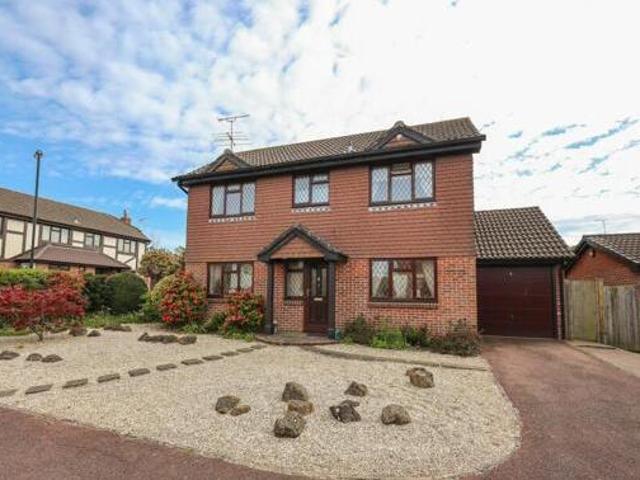 House for sale in Perryfields, West Sussex