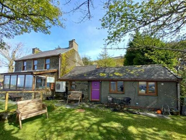 House for sale in Caernarfon