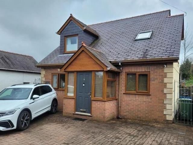 House for sale in Caernarfon, Wales
