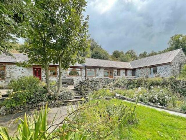 House for sale in Caernarfon, Wales
