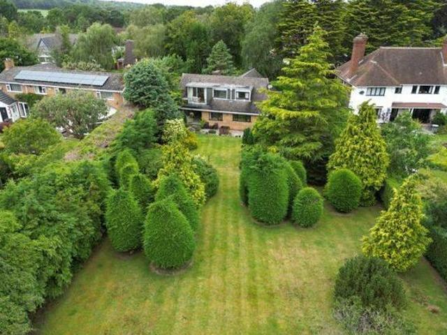 House for sale in Birkenhead, Liverpool City Region