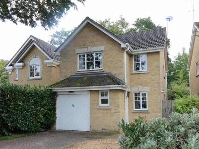 House for sale in Old Dean, Heol-las