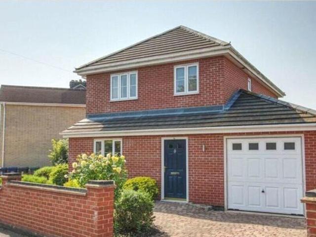 House for sale in Arbury, Cambridgeshire